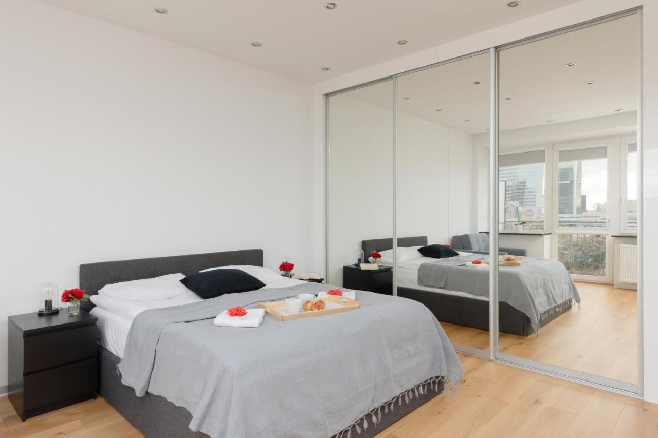 Apartments The View By Noclegi Renters Варшава Екстериор снимка