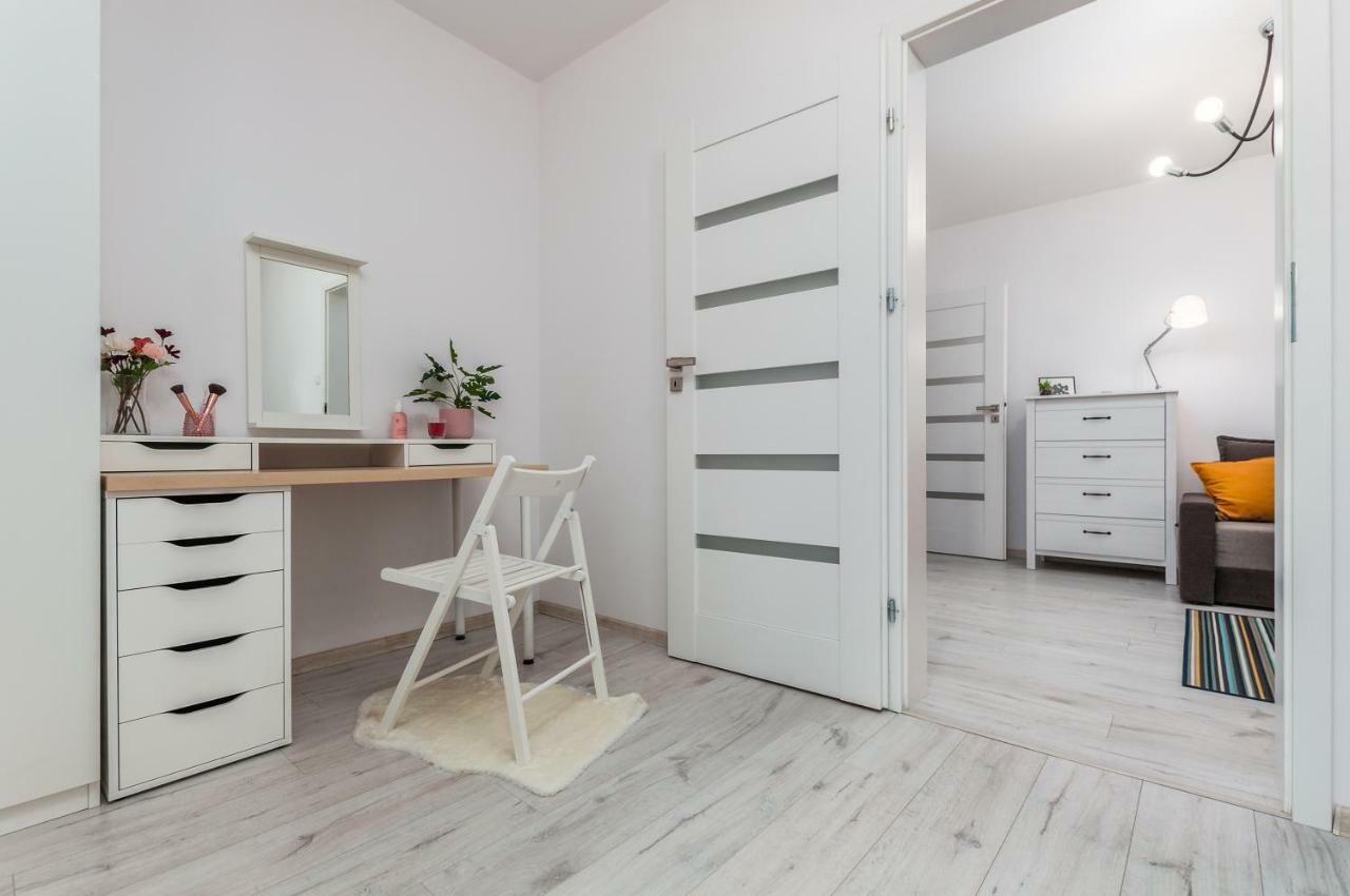 Apartments The View By Noclegi Renters Варшава Екстериор снимка